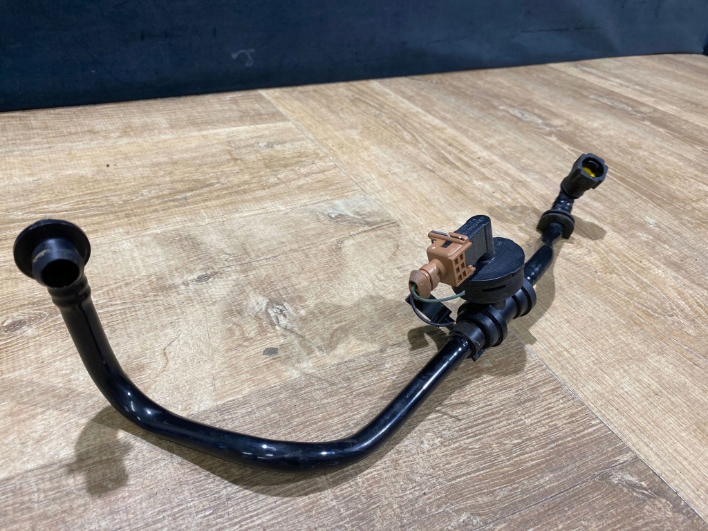 фото №2, Шланг вакуумний land rover range rover sport cpla9c490je