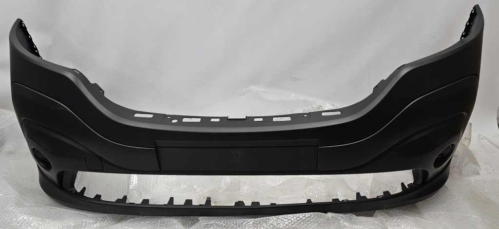 Купити Новий оригінальний бампер перед renault trafic iii 3 2014-2021 620223380r