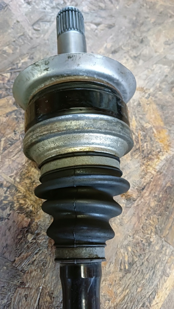 фото №4, Bmw f10 2.0d привідний вал права задня 7614290