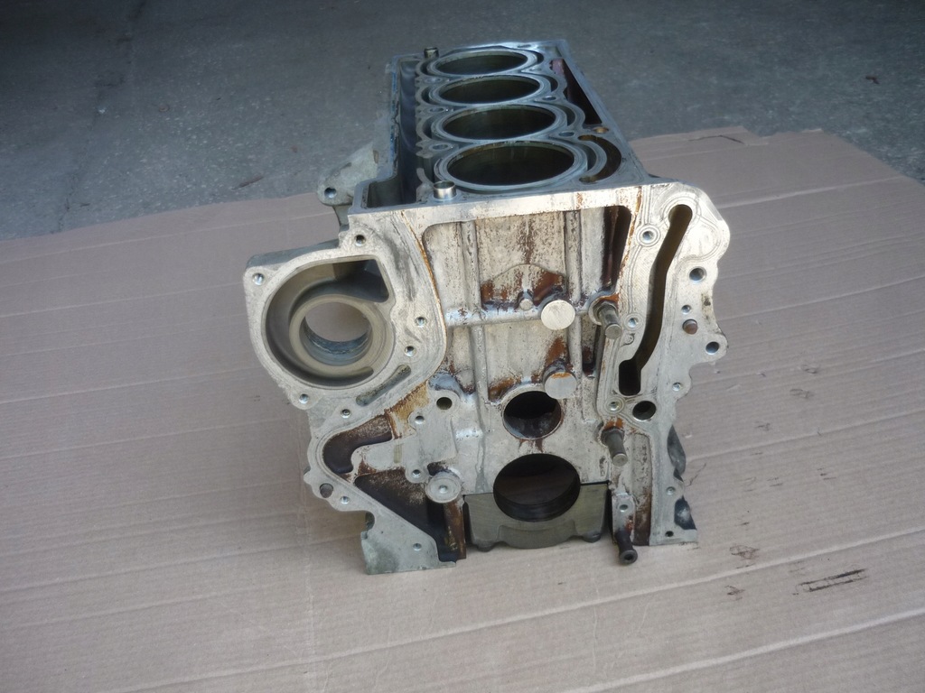 фото №6, Блок двигуна 1.6 fsi 115km blf 03c103019g/h справний гарний