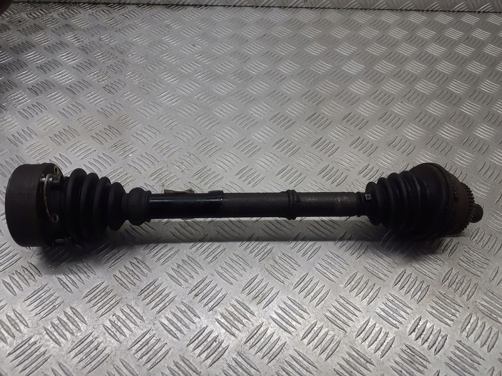 фото №1, Привідний вал ліва передня audi 80 b4 2.0 b