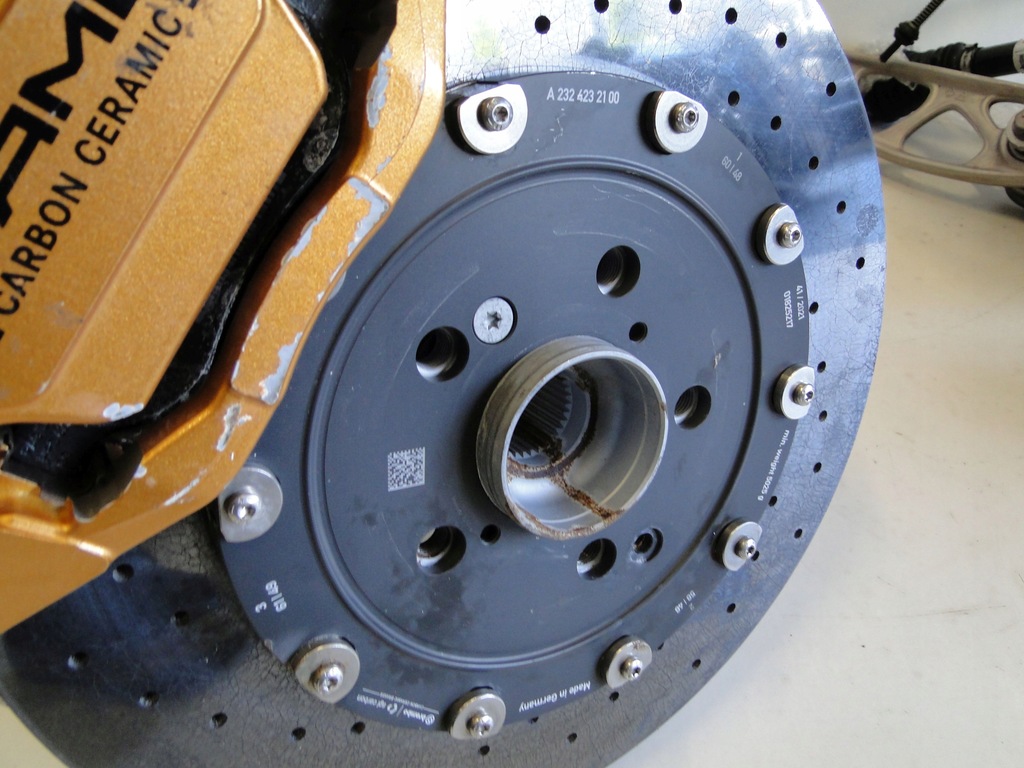 фото №4, Mercedes поворотный кулак подвеска задняя левая карбон керамический sl 232 r232 63 amg