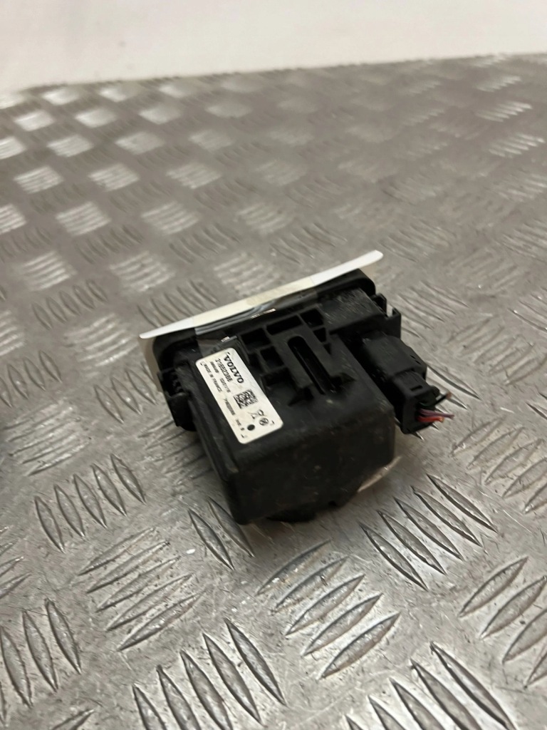 фото №3, Volvo xc90 2017 сирена сигналізація