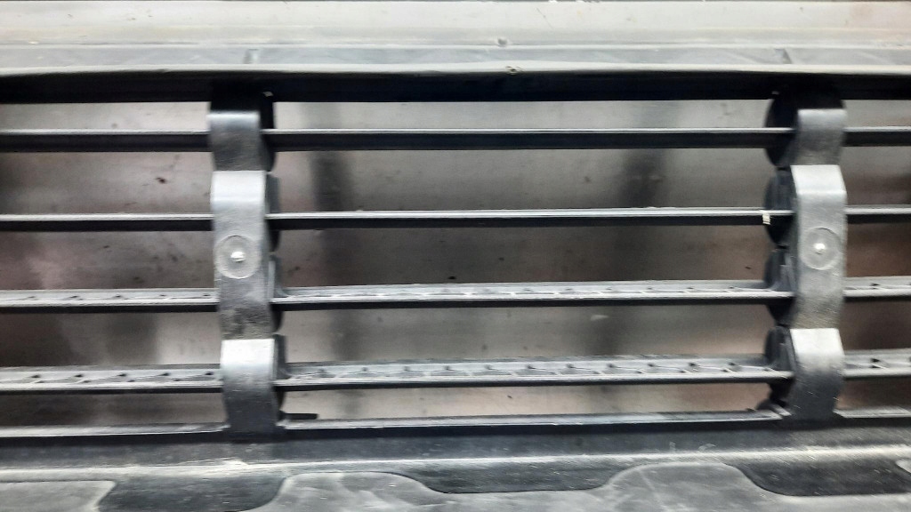 фото №7, Шторка жалюзі впуск повітря оригінальний номер 31455423 volvo xc40 ii 18-