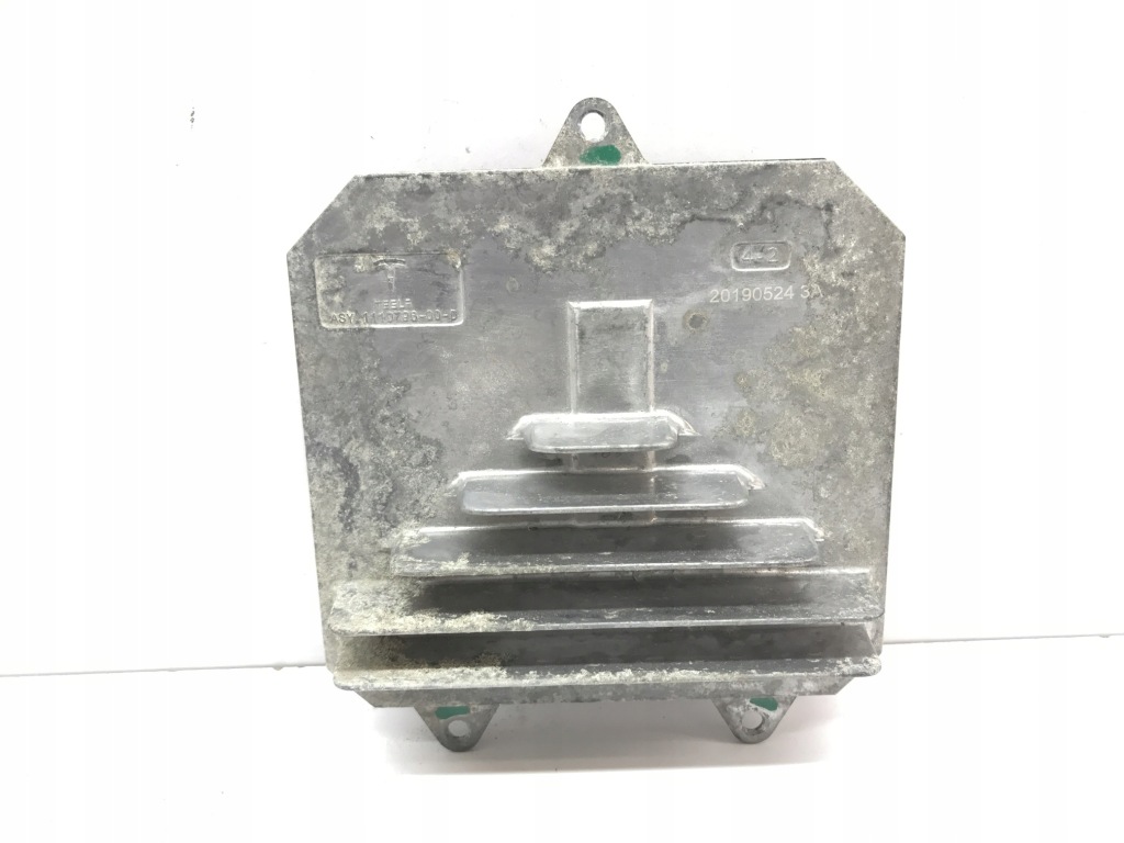 Купити Tesla model 3 модуль led перетворювач 1110796-00-c