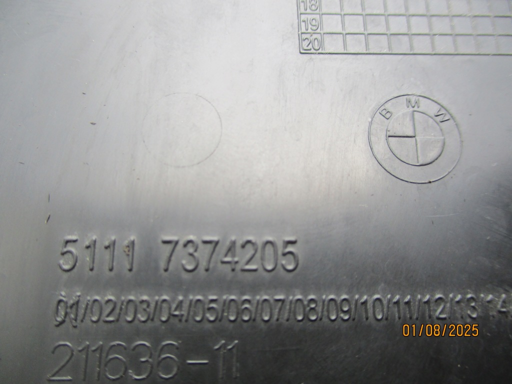 Оригінальна заглушка ґрати центральної бампера перед bmw f48 f49 права в Україні