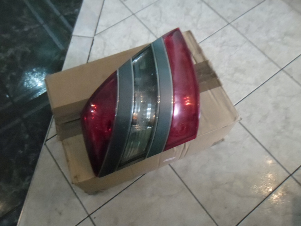 фото №1, Лампа задняя левая mercedes w221 a2118200166