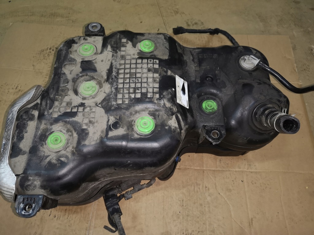 фото №1, Hyundai tucson ii 1.6 crdi насос бак adblue