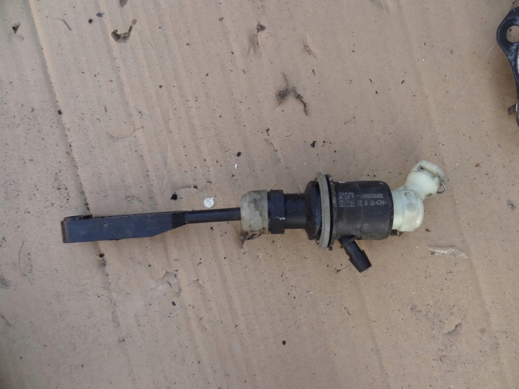 Купить Помпа сцепления dacia sandero ii stepway 1.5 dci 306100394r ita