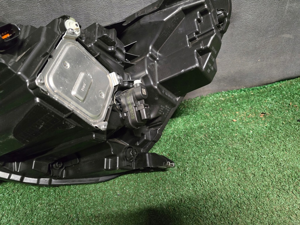 фото №8, Лампа правая перед renault captur ii full led pure vision