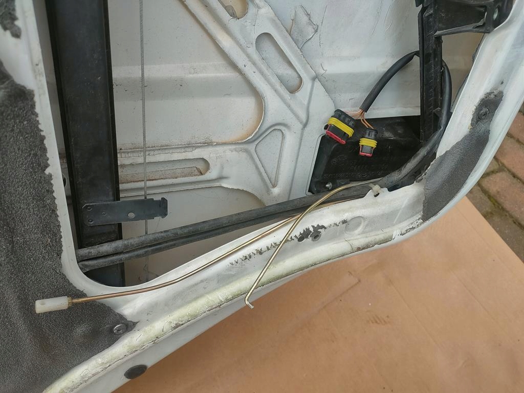 фото №14, Дверь передние правое iveco stralis e5 2007