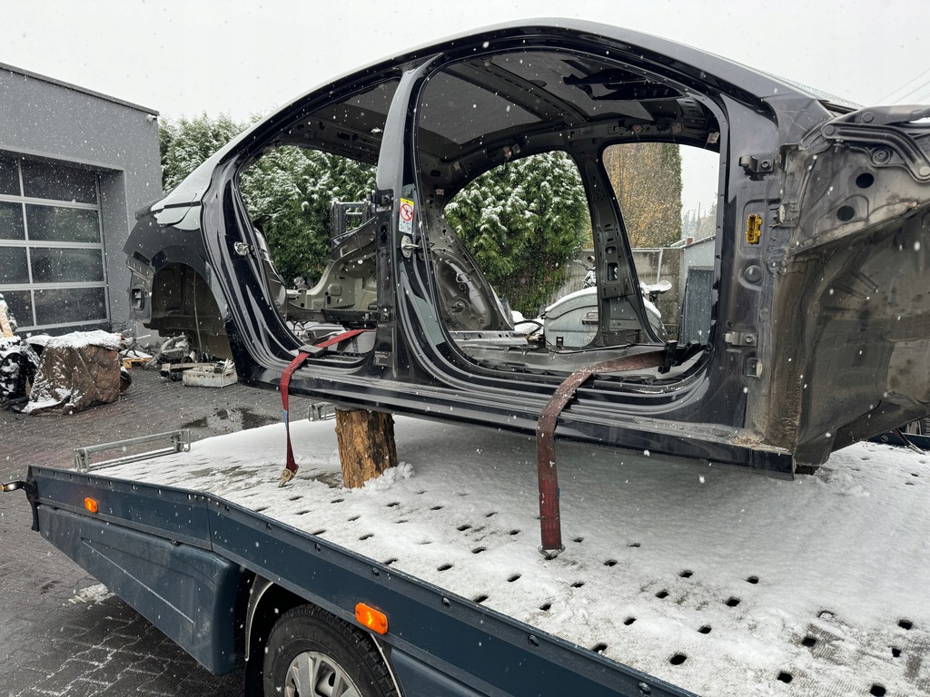 фото №1, Skoda octavia iv sedan четверть правая порог bok