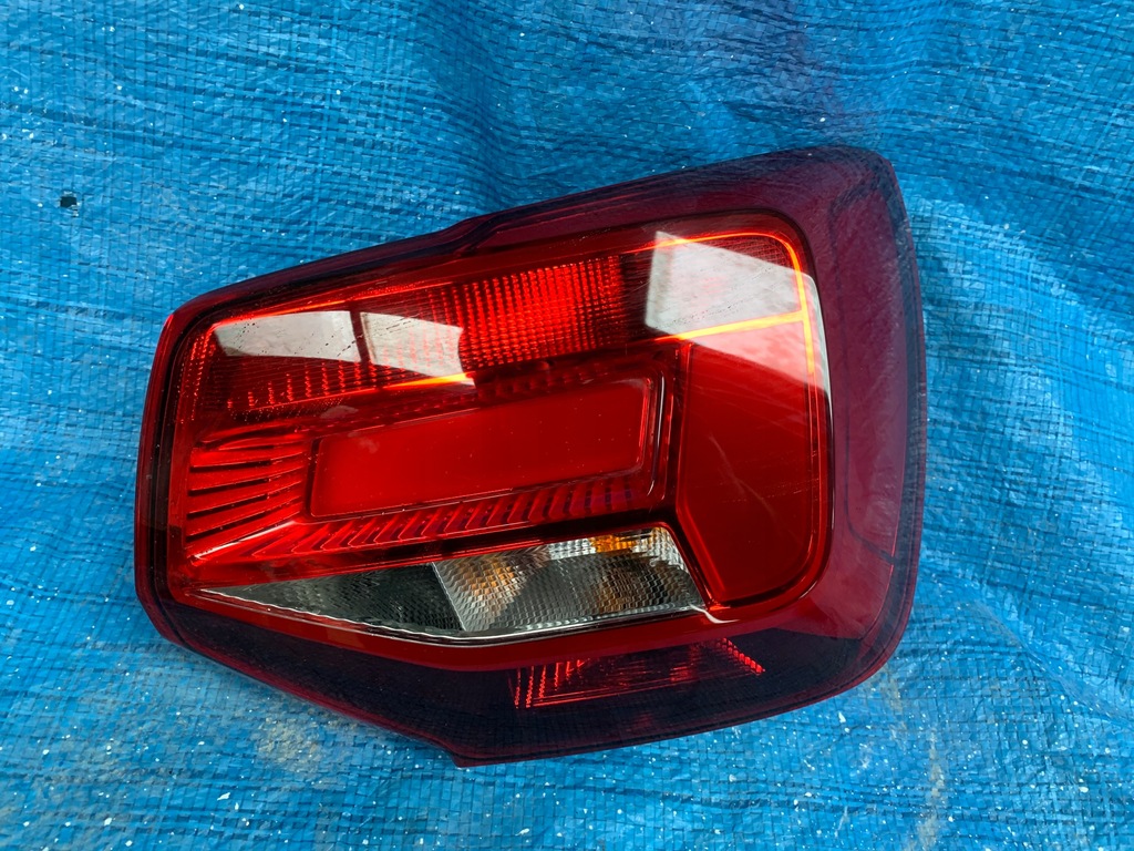 фото №1, Audi q2 задня права лампа
