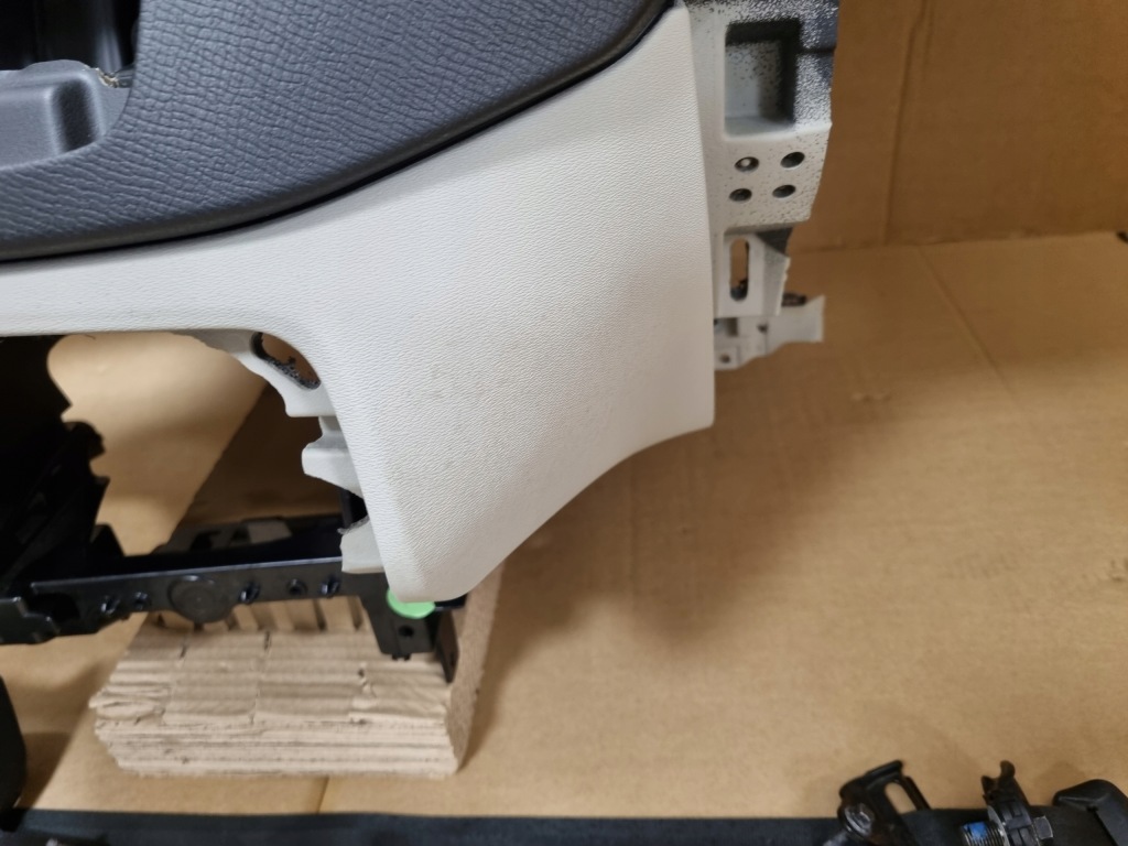 Volvo xc90 2 приборная панель панель  оригинал ремни подушка безопасности водитель пассажир коленный в Украине