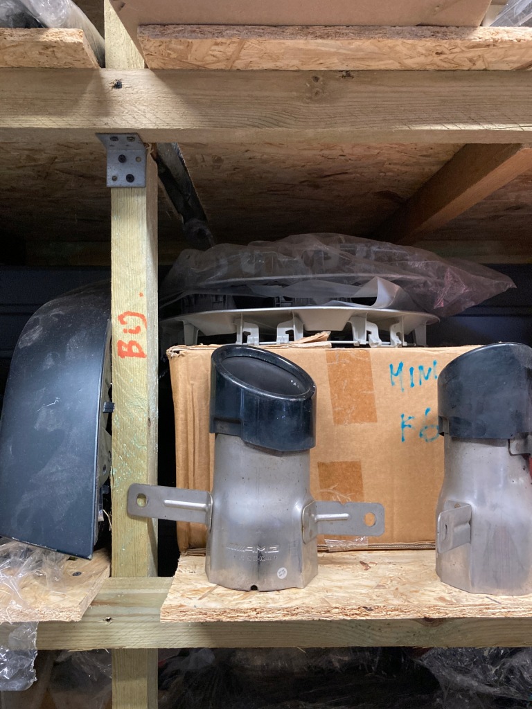 Audi q5 lift права решітка бампера orygi. Київ