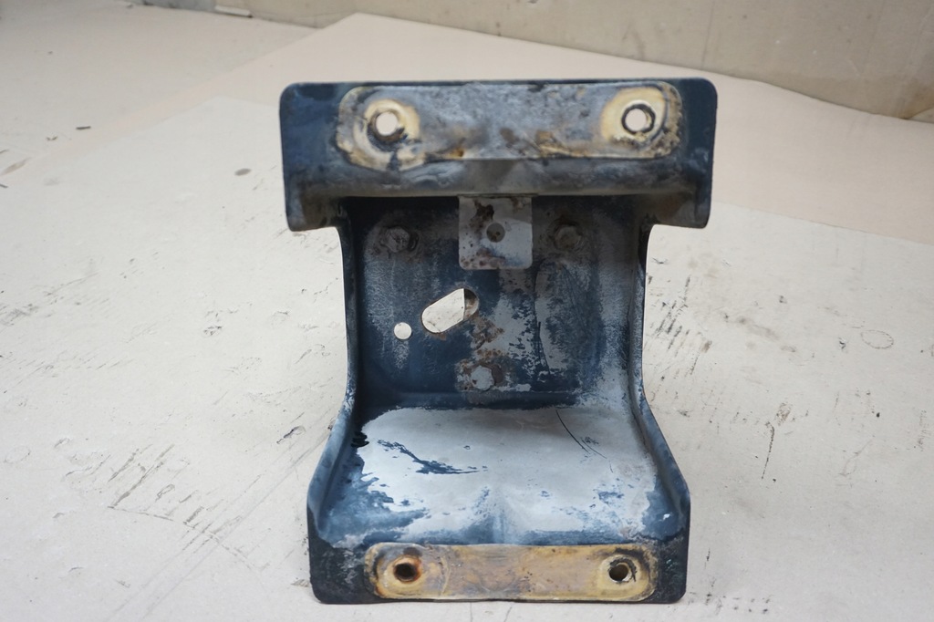 фото №8, Nissan terrano ii кронштейн кронштейн колеса запасного 93-04r