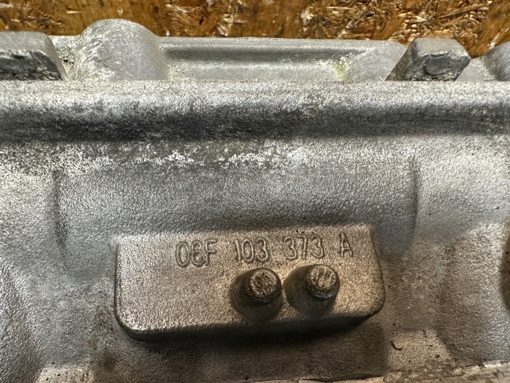 фото №11, Головка вали комплектна audi vw 2.0 tfsi s3 golf bwj 06f103373a