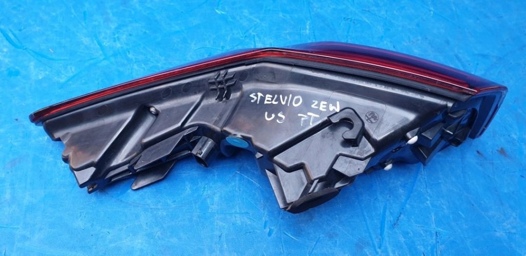 фото №13, Лампа задня задня права alfa romeo stelvio 505358050 usa