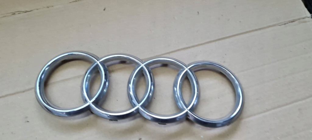 Купити Audi q3 83a емблема значок хром решітка емблема audi 4ke853605