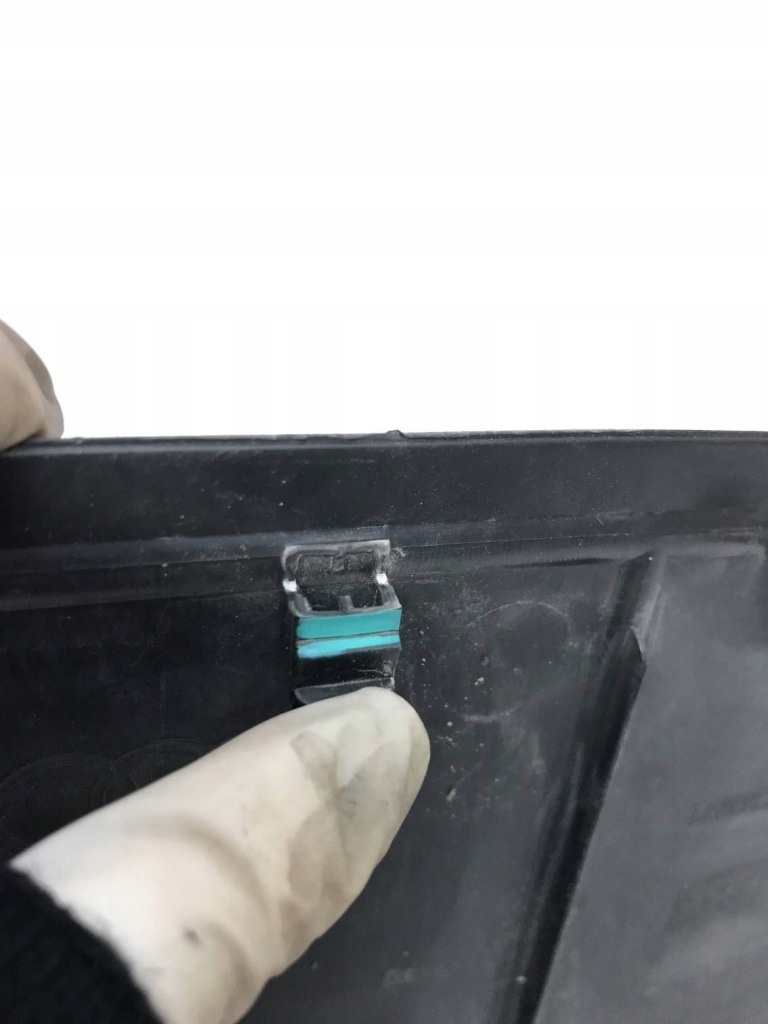 Audi q5 2 80a накладка верхній поперечина перед 80a807081 Недорого