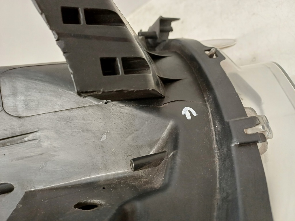 фото №9, Citroen c4 ii 10- лампа правая перед 9687304480