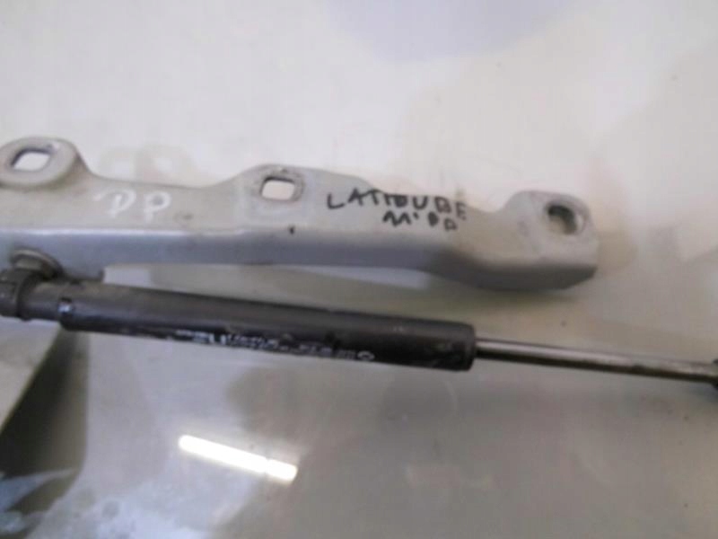 фото №2, Петля капот правий renault latitude