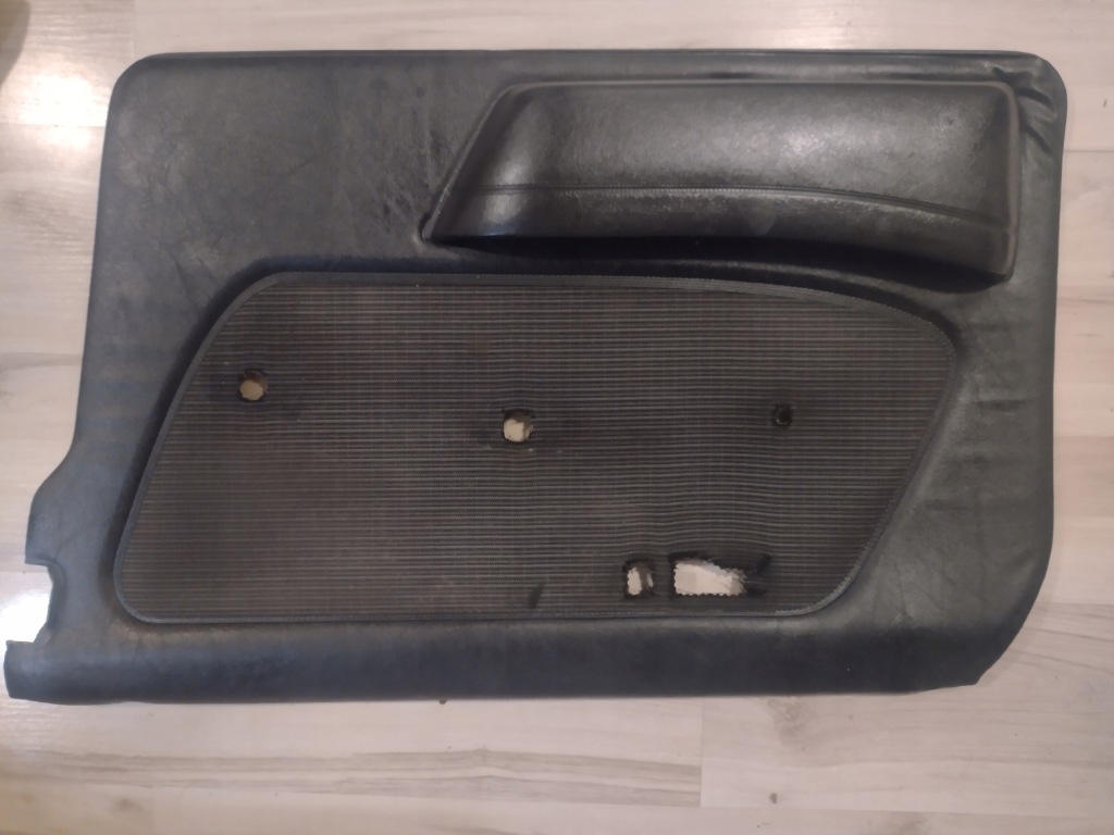 Mercedes w123 обшивки двері чорні комплект . 4 szt. Київ