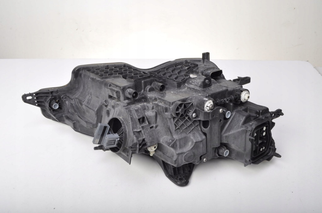 Volvo s60 v60 фара левая передняя перед mid led с Разборки