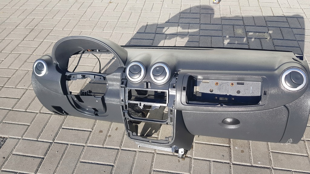 фото №1, Панель приладів панель приладів приладова dacia sandero i eu