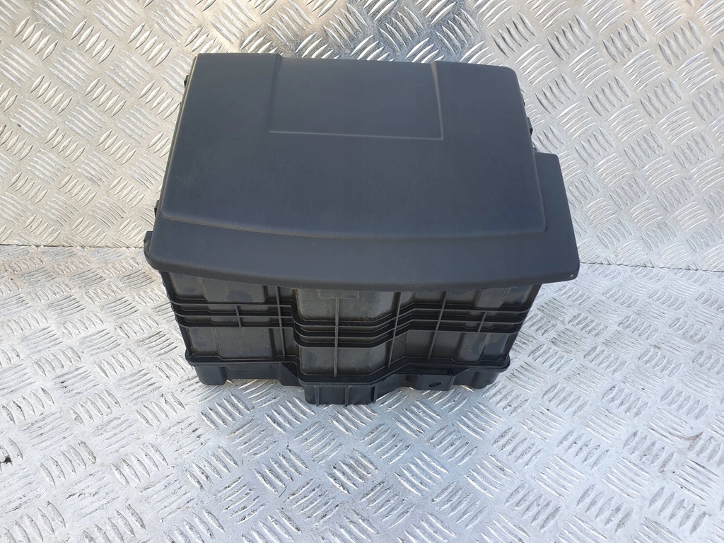 фото №1, Корпус аккумулятор renault trafic iii 14-