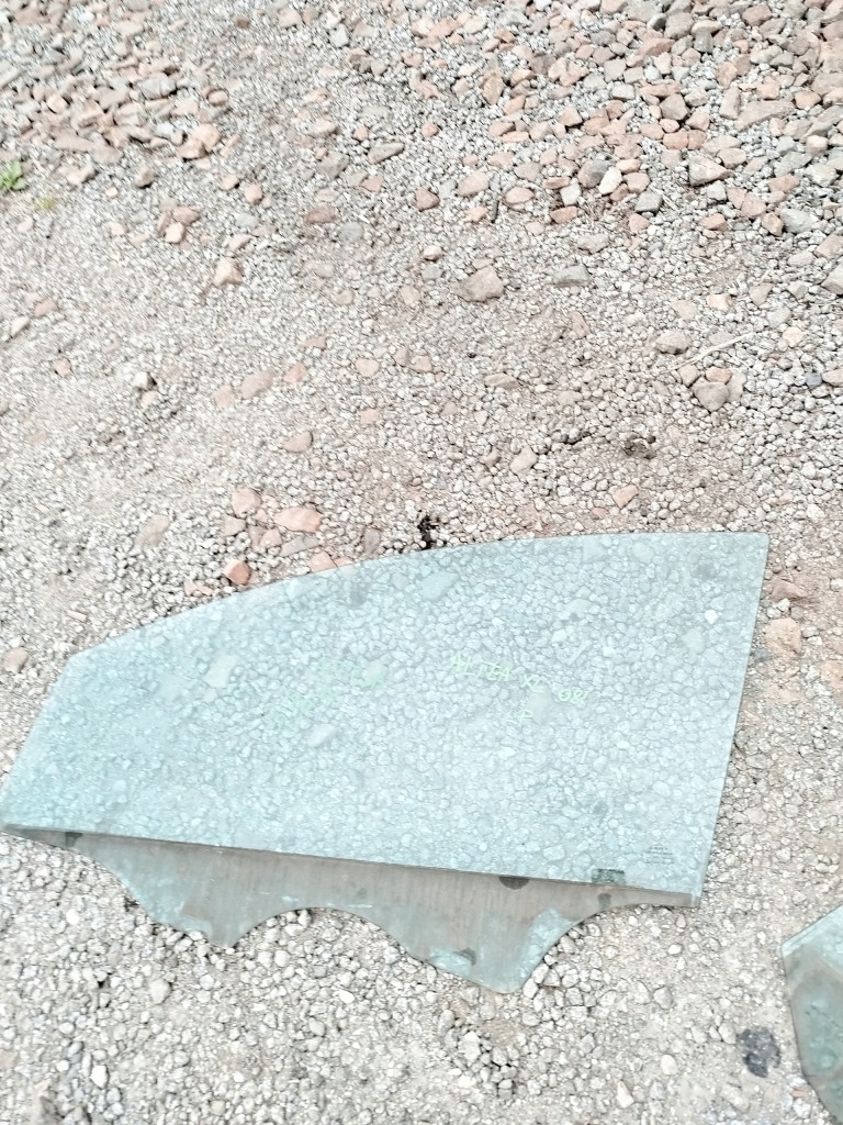 фото №1, Стекло дверь левый перед seat altea 43r-000479