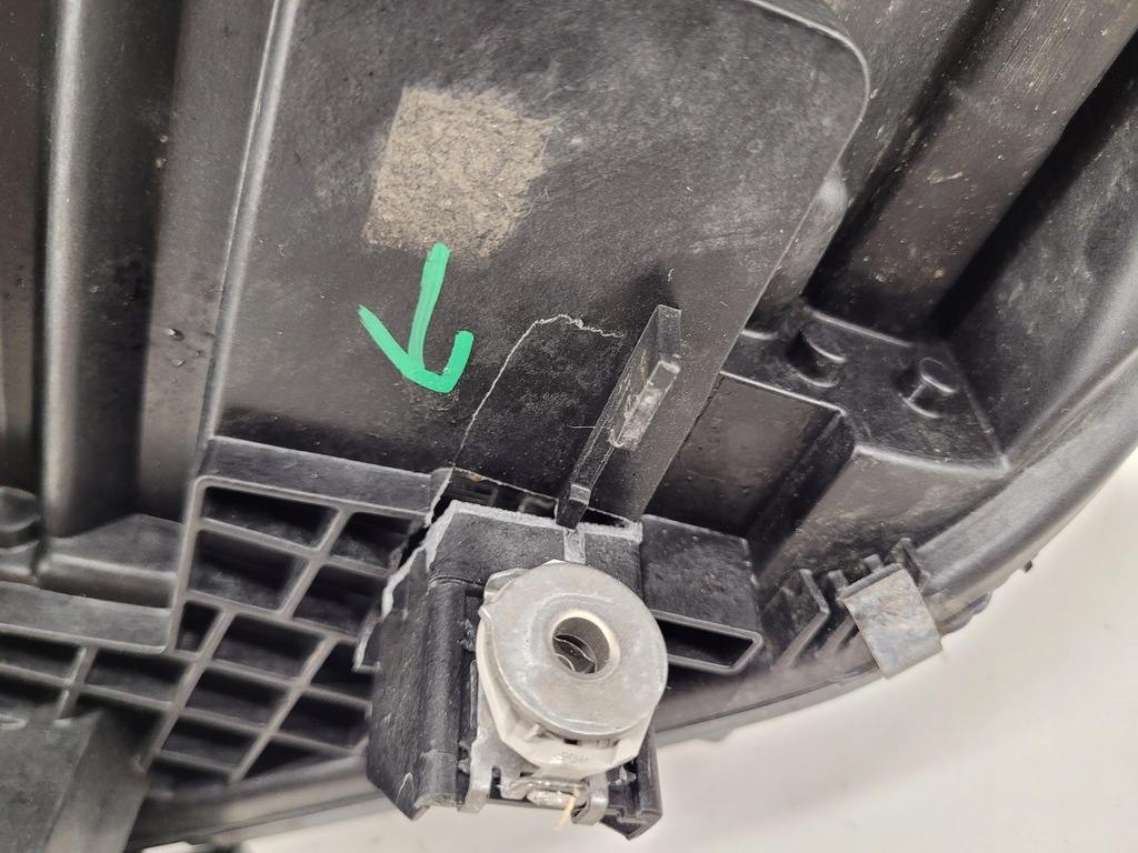 фото №12, Bmw 2 f45 f46 lift led лампа права перед