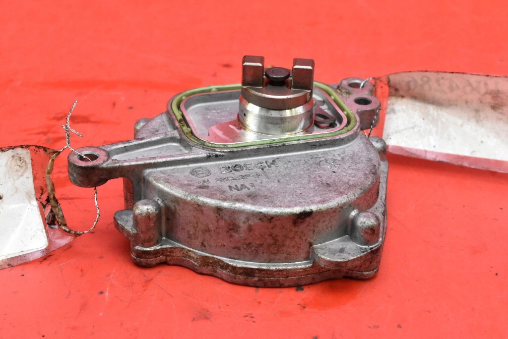 Насос вакуум вакуум f009a10018 toyota yaris 4 iv 1.5 12v 125 km 20- Зі Шроту