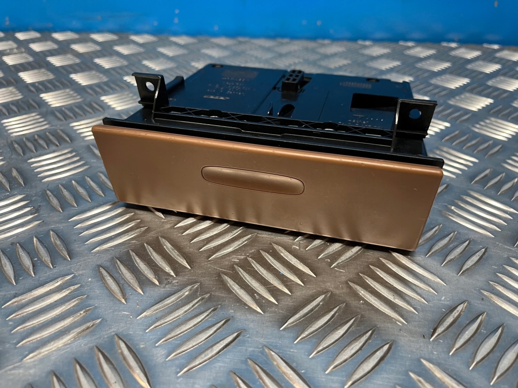 фото №1, Porsche cayenne s i 7l попільничка бардачок