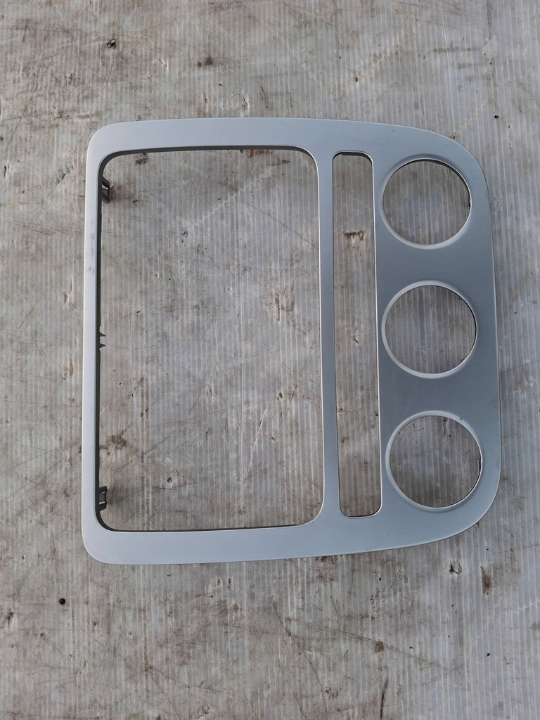 фото №1, Scirocco iii eos рамка корпус захист консолі радіо 1q0858071f