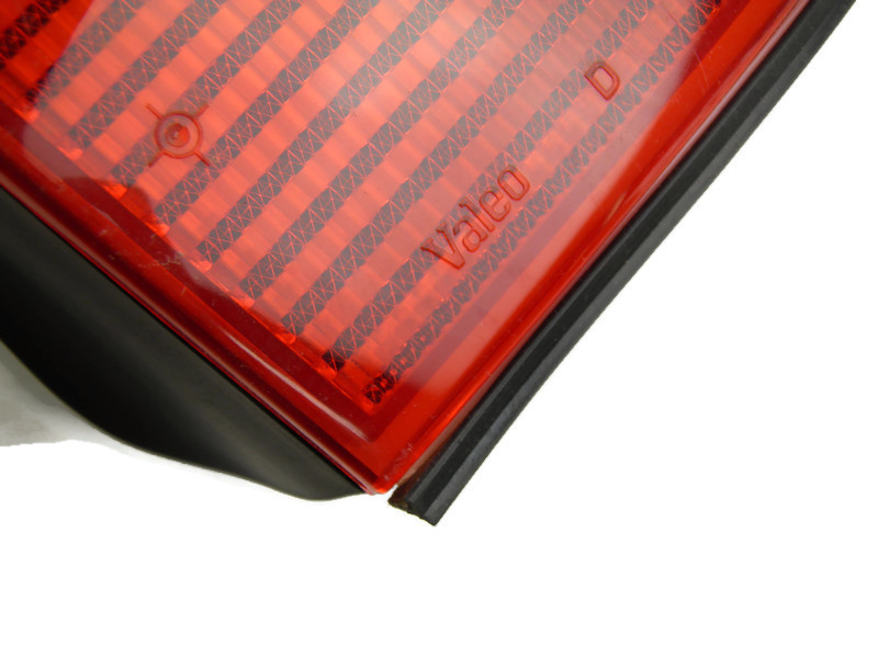 фото №7, Лампа задняя задняя правая renault safrane 96- наружная valeo