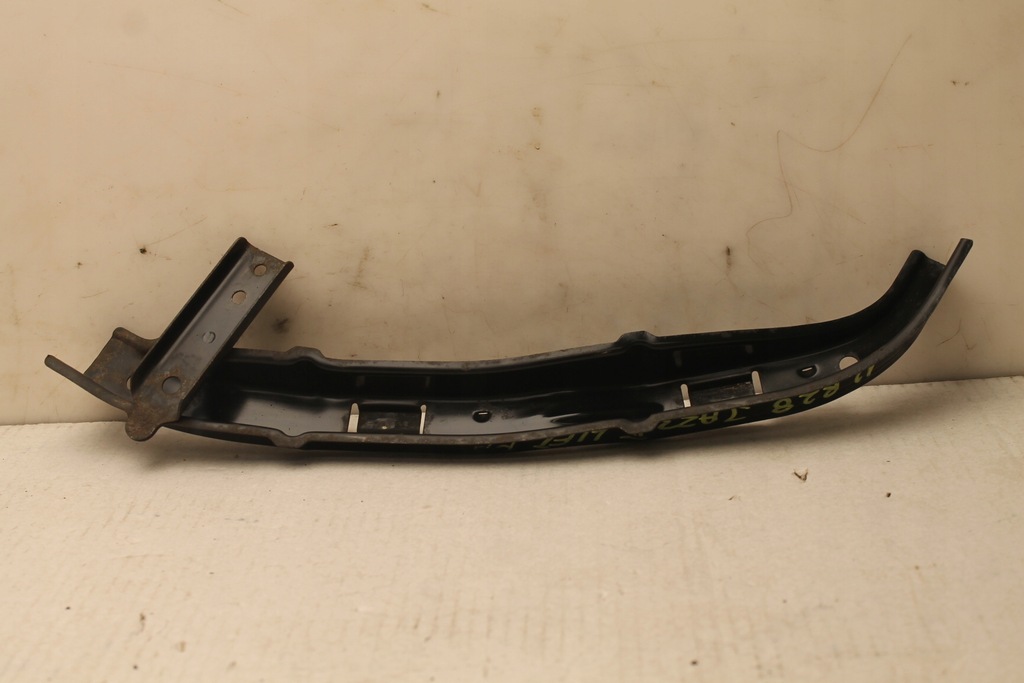 фото №4, Направляющая молдинг лампы правый перед honda jazz ii 2 02-