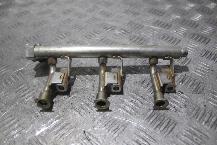 фото №1, Молдинг впрыскная ford transit courier 1.0