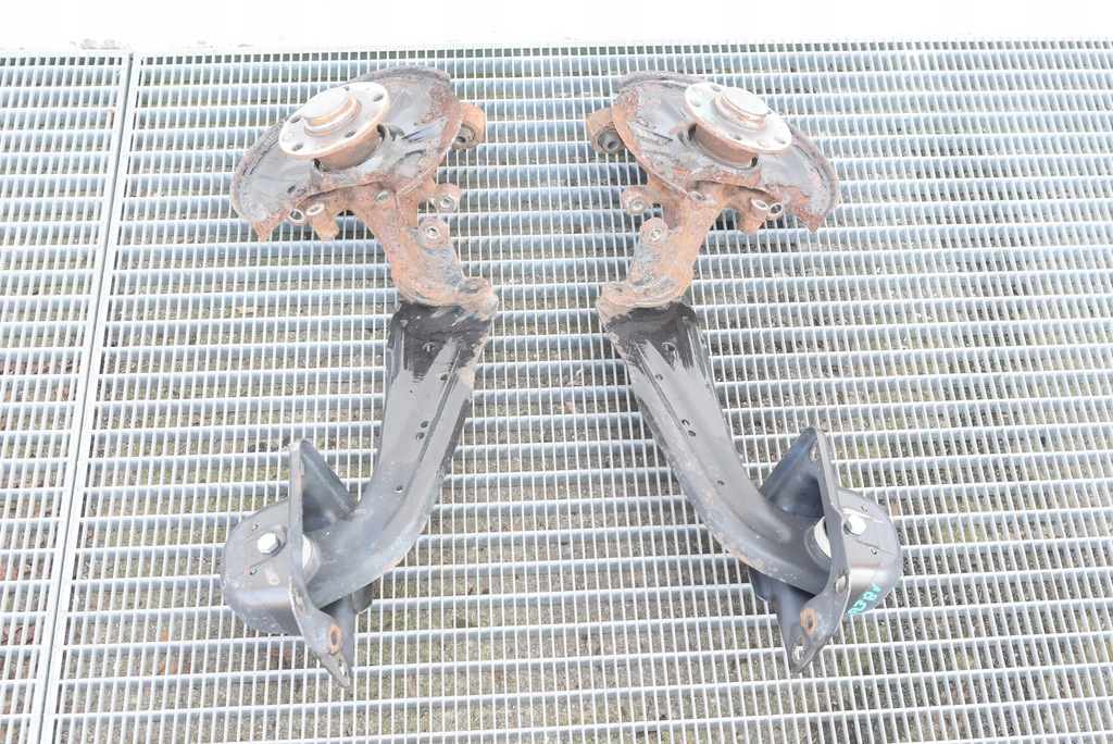 фото №7, Audi a3 8v sportback поворотный кулак ступица правая задняя рычаг