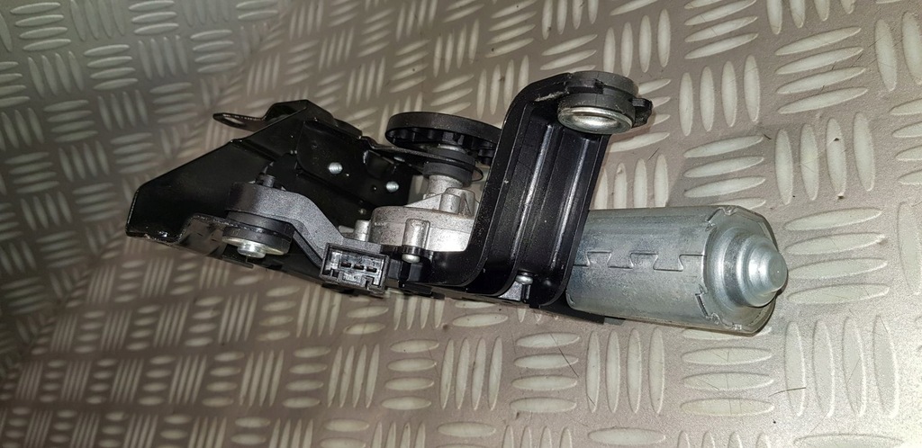 фото №8, Bmw 5 e61 lift механизм дворники моторчик крышки стекло задняя 7208601 08r