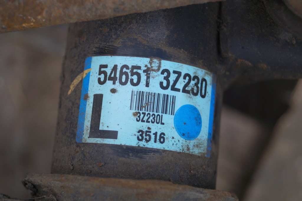 фото №9, Поворотный кулак амортизатор левый перед hyundai i40 1.7