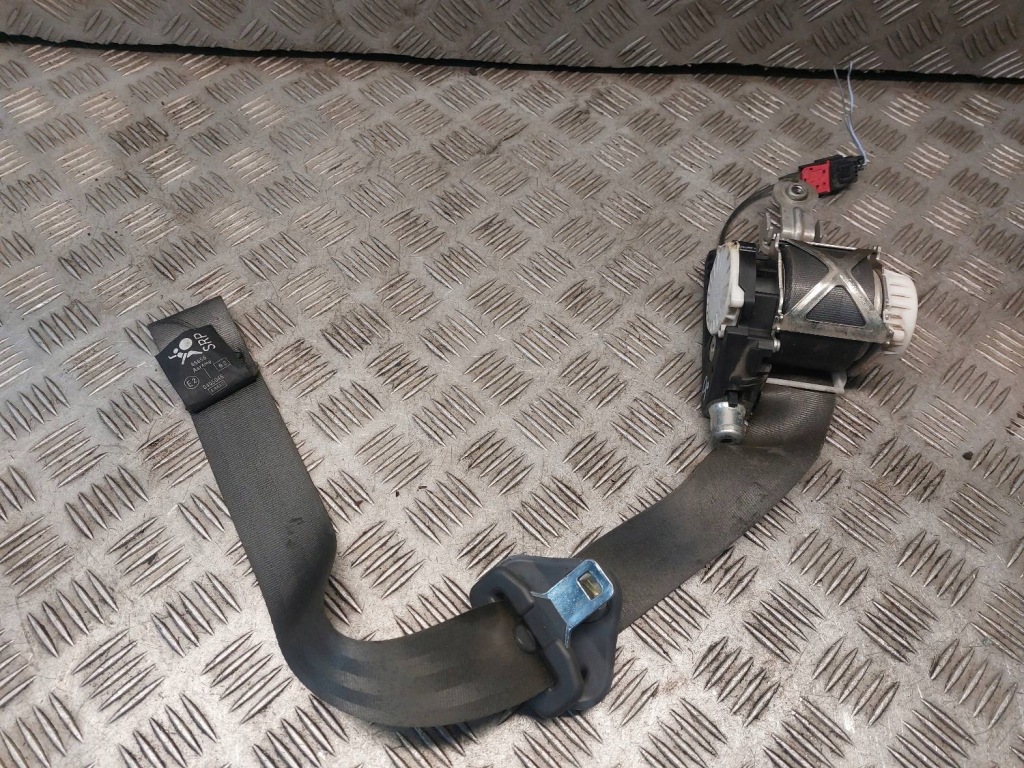 Купить Ремень безопасности правая  перед renault clio 3 рестайлинг  34052533