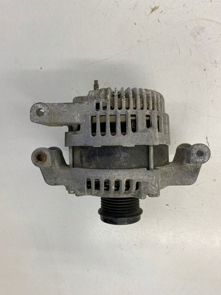 фото №1, Chrysler 200 2015- генератор