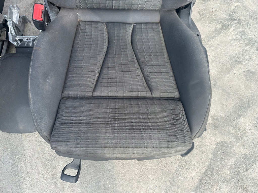 фото №8, Сиденья audi a3 8v sportback решётка ковши обшивки