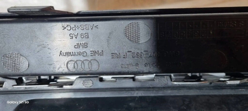 Решётка правая бампера передний audi a5 s line 8w6 Цена