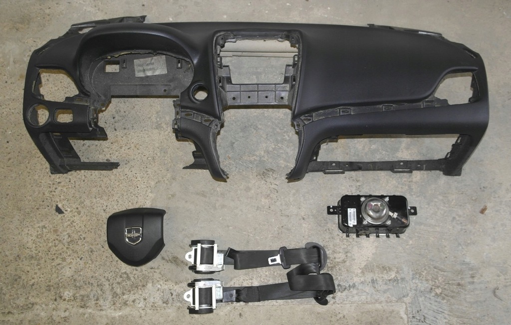 фото №1, Dodge journey приборная панель консоль подушка безопасности ремни полка приборная панель pulpit pas