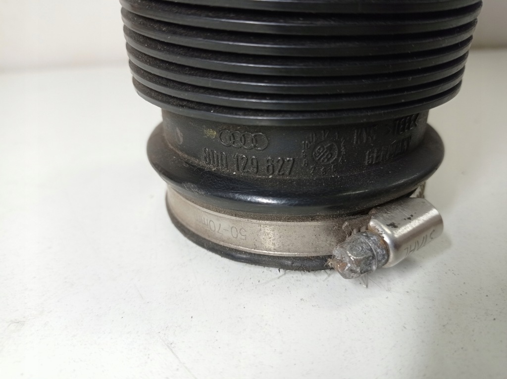 фото №4, Шланг труба воздуха audi a6 c5 2.4 v6 rok 8d0129627