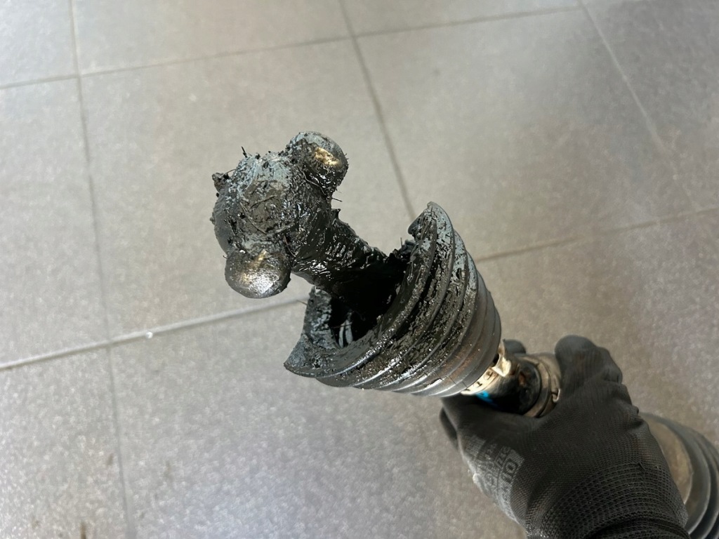 фото №5, Hyundai santa fe iii 2.2 crdi приводной вал правая