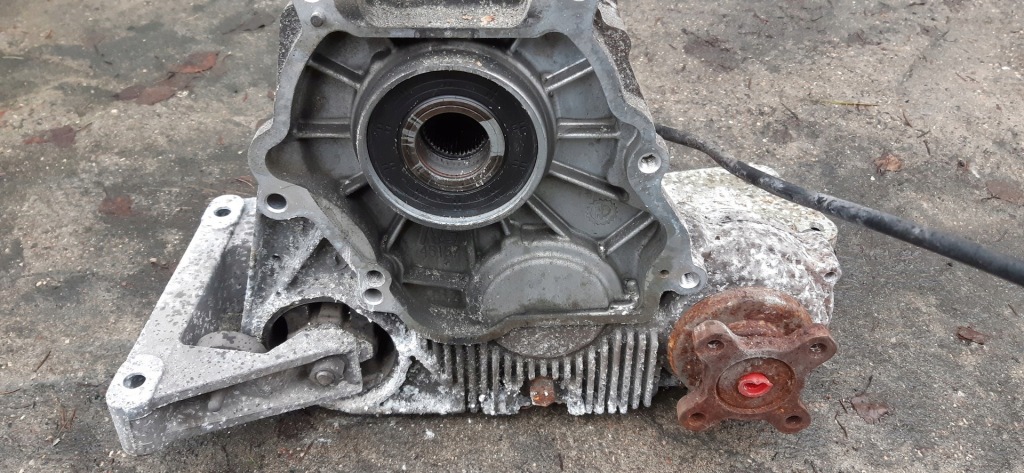 Bmw e46 325xi 330xi 330xd редуктор коробки nv124 с Разборки