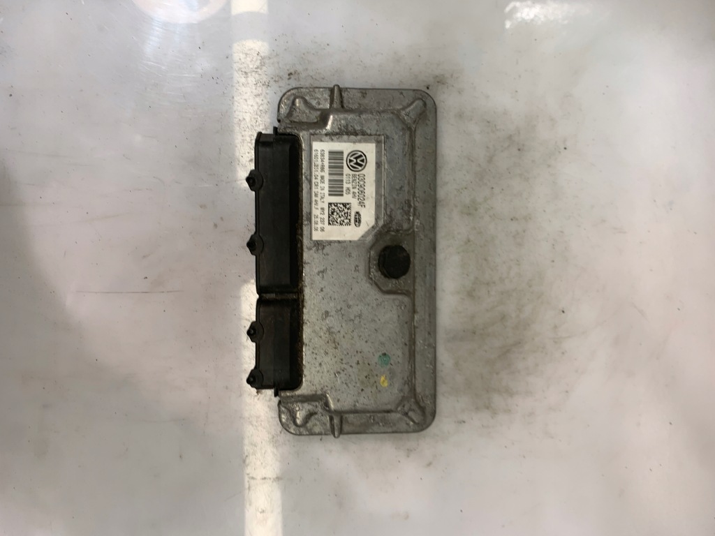 фото №1, Бортовий комп'ютер двигуна volkswagen оригінальний номер 03c906024f